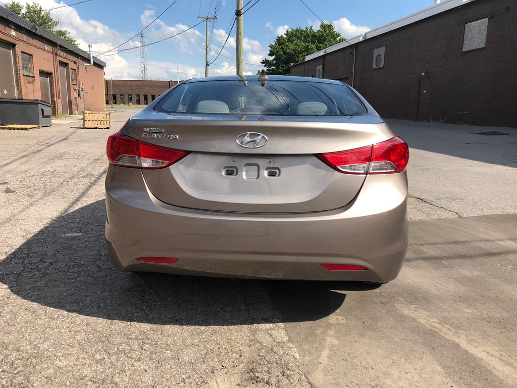 2012 Huyndai Elantra GLS full