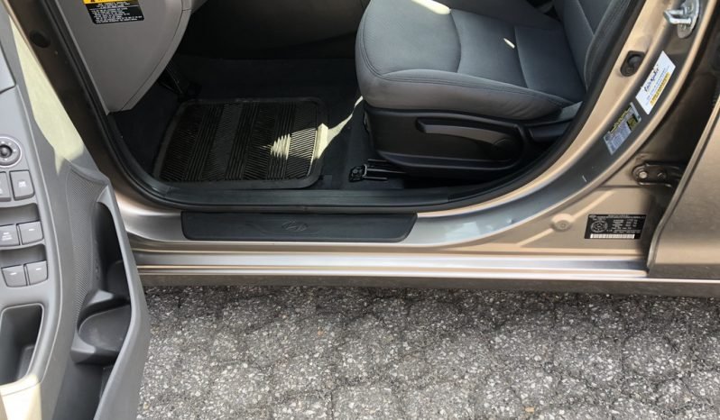 2012 Huyndai Elantra GLS full